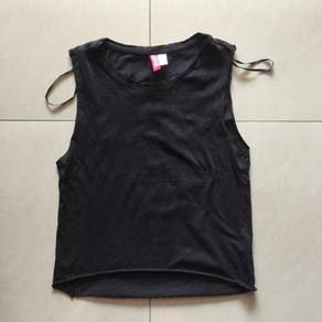 H&M - Black Skull Sleeveless T-shirt