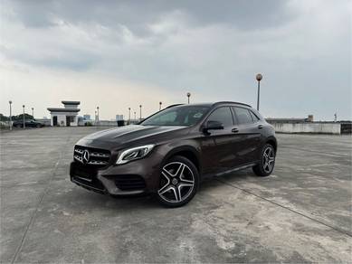 Mercedes Benz GLA250 250 4MATIC (CBU) in Bandar Puteri Puchong, SGR