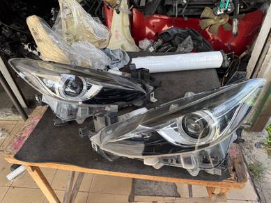 No 22-6-2 Mazda 3 Axela BM 2014 Hid Headlamp Jpn