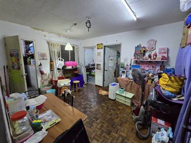 Flat For Sale in Kelompok Bunga Raya