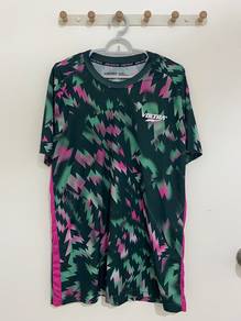 VOLTRA Fragment Camo Running Tee Green/Pink