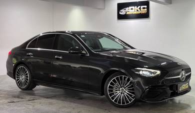 Mercedes Benz C300 300 AMG LINE in Seri Kembangan, SGR
