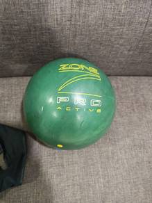 bowling ball 13lbs