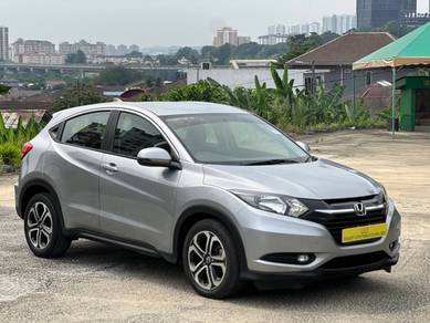 Honda HR-V E in Desa Petaling, KUL