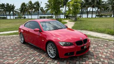 BMW 335i 35i (CBU) in Puchong, SGR