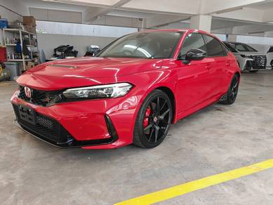 Honda Civic TYPE R in Desa Petaling, KUL