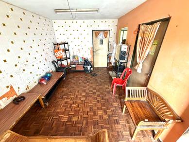 Flat For Sale in Bandar Baru Sentul