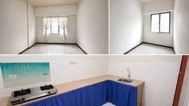 Condominium For Sale in Century Park