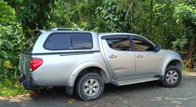 triton/Hilux canopy