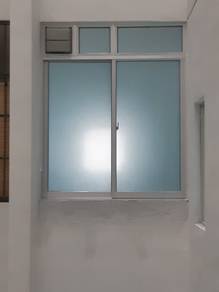 43) Tingkap Sliding bilik Penjabat