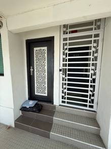 Condominium For Rent in Fawina Court