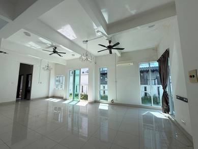 Semi-Detached House For Rent in Seri Kembangan,SGR