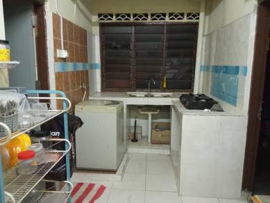 Apartment For Rent in Rumah Pangsa Pantai Peringgit