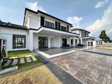 Semi-Detached House For Sale in Puncak Alam,SGR