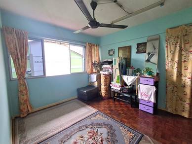 Flat For Sale in Kelumpuk Cemperling