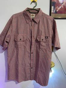 Baju saiz L  srs buyer!! 