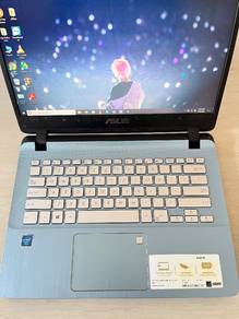 ASUS Vivobook 14