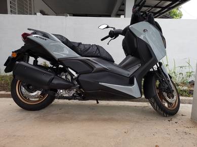 Yamaha XMAX