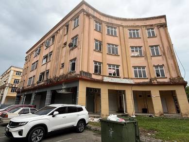 Flat For Sale in Matang Jaya