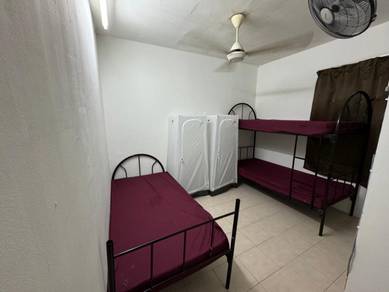 Room in Shah Alam, SGR