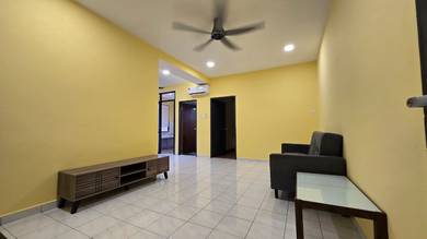Apartment For Rent in Beverly Hills 1