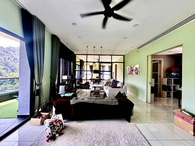 Condominium For Sale in The Veo