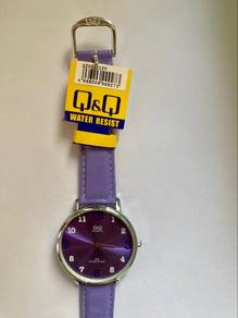 Round Q&Q Purple Quartz Watch