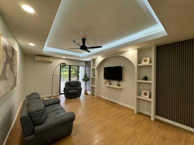 Condominium For Sale in The Colonnades Condominium