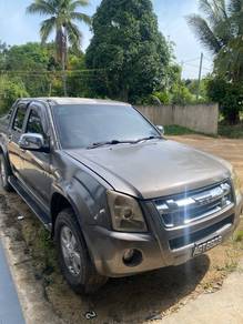 Isuzu D-Max Ddi iTEQ 4x4 STANDARD in Ketereh, KTN
