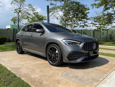 Mercedes Benz GLA35 35 AMG 4 MATIC in Shah Alam, SGR