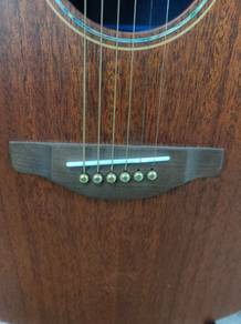 YAMAHA Acoustic Guitar with Passive Pickup