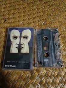Kaset (Pink Floyd 
Division Hell)
