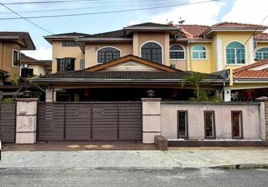 Semi-Detached House For Sale in Teluk Intan,PRK
