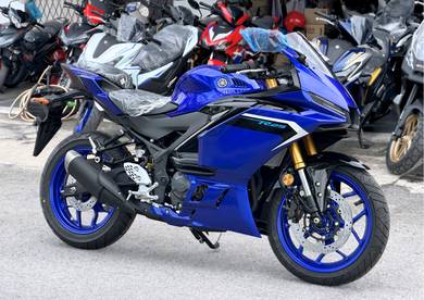 Yamaha R25