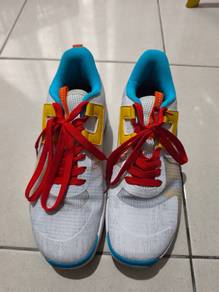 Felet Pro V1 Badminton Shoes