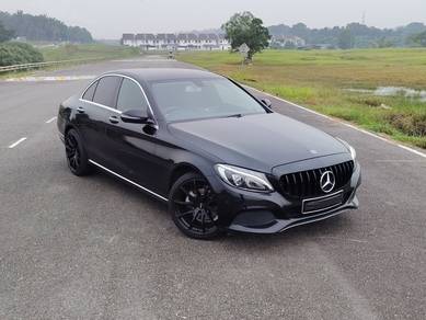 Mercedes Benz C180 180 AMG LINE (CBU) in Tampoi, JHR