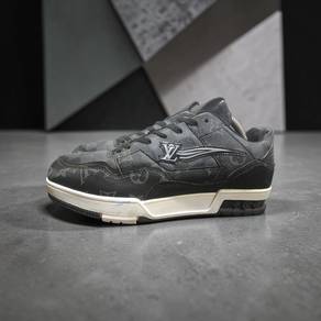 louis vuitton monogram sneaker