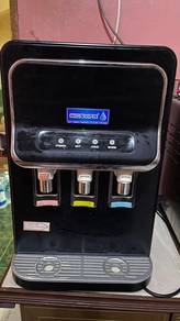 Water Dispenser