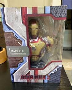 Iron man 1/4 bust
