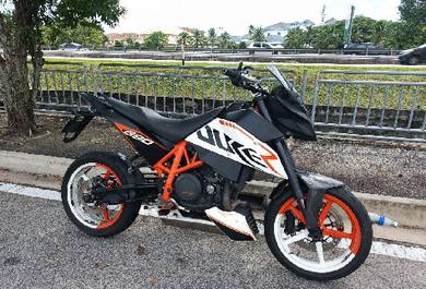 KTM 690 Duke R