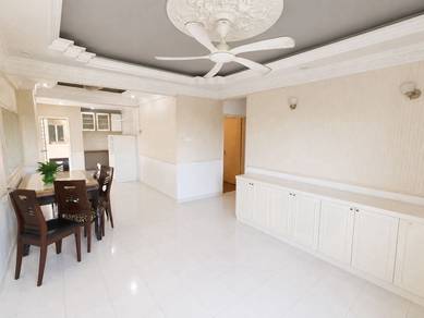 Condominium For Sale in Mutiara Sentul