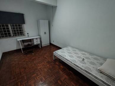 Room in Others, KUL