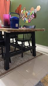 Meja makan IKEA
