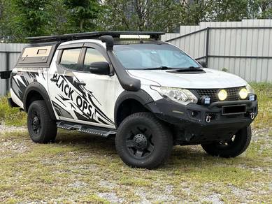 2017 Mitsubishi Triton VGT A/T