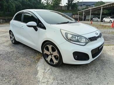 Kia Rio UB in Puchong, KUL