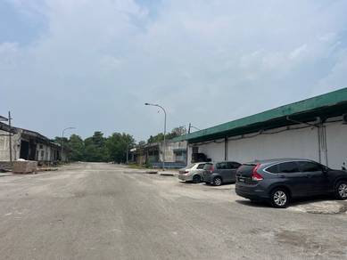 Warehouse / Factory For Sale in Bukit Beruntung,SGR