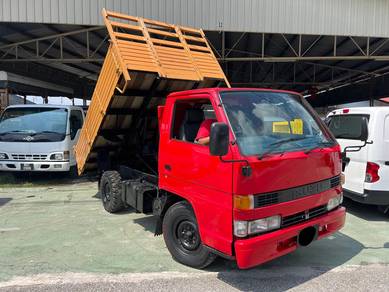 1996 Isuzu NHR55E Wooden Tipper