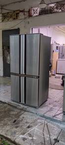 Refrigerator Sharp 4-door fridge like a new