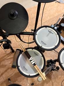 ROLAND TD-07DMK electronic drum set