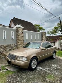 Mercedes Benz C180 180 CLASSIC (CBU) in Johor Bahru, JHR